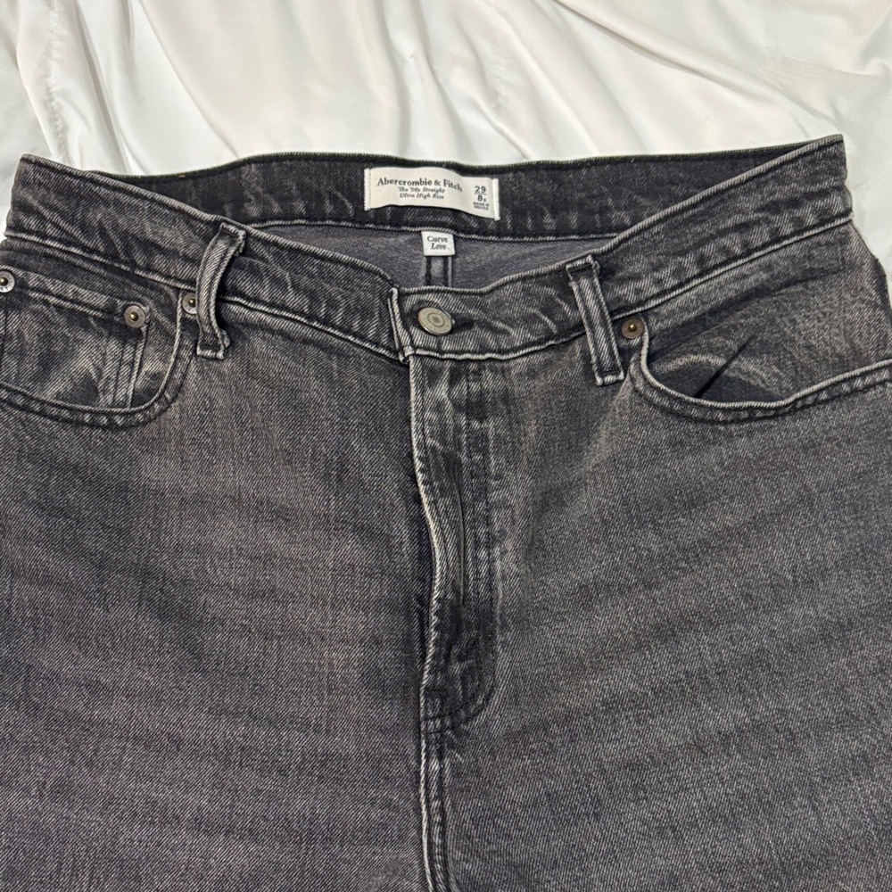 Abercrombie & Fitch Women's Black Straight Leg Jeans